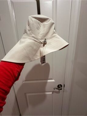 Lululemon Cinchable Wide Brim Bucket Hat NWT White M/L